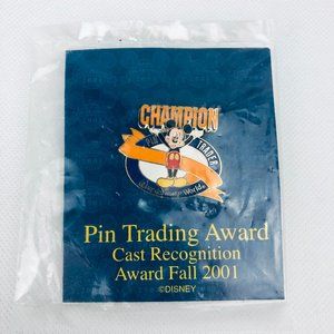 Disney Pin Champion Pin Trader Cast Recognition Award Fall 2001